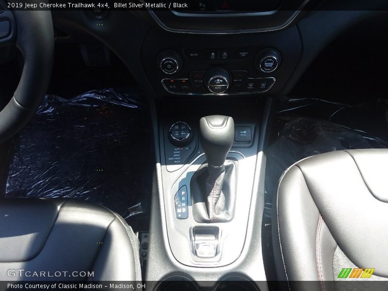 Billet Silver Metallic / Black 2019 Jeep Cherokee Trailhawk 4x4
