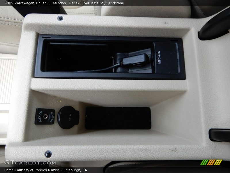 Reflex Silver Metallic / Sandstone 2009 Volkswagen Tiguan SE 4Motion