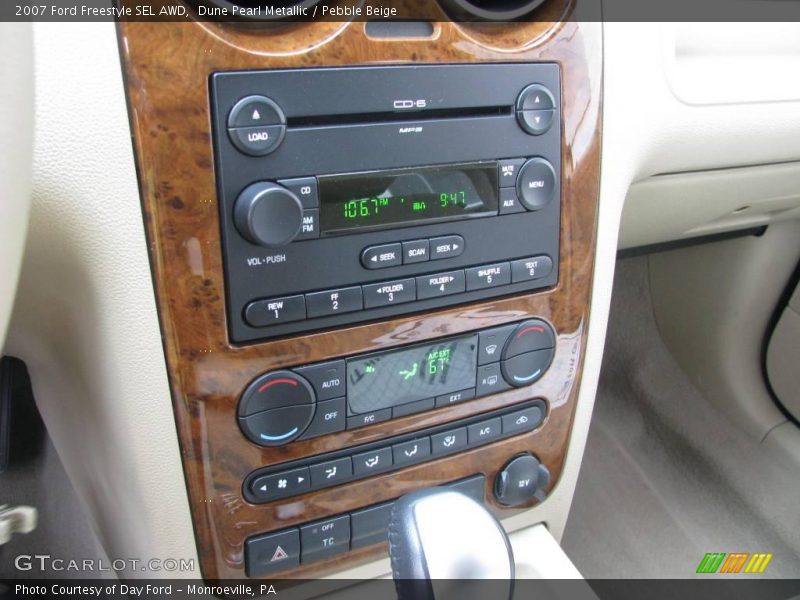 Dune Pearl Metallic / Pebble Beige 2007 Ford Freestyle SEL AWD