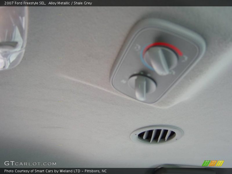 Alloy Metallic / Shale Grey 2007 Ford Freestyle SEL