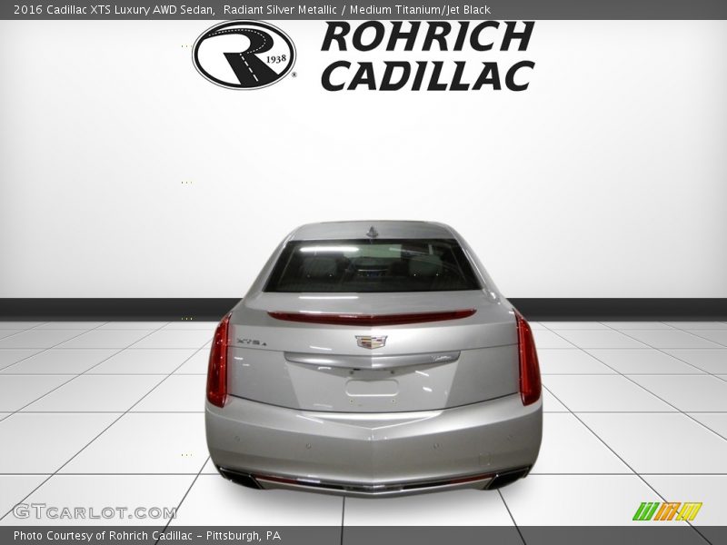 Radiant Silver Metallic / Medium Titanium/Jet Black 2016 Cadillac XTS Luxury AWD Sedan