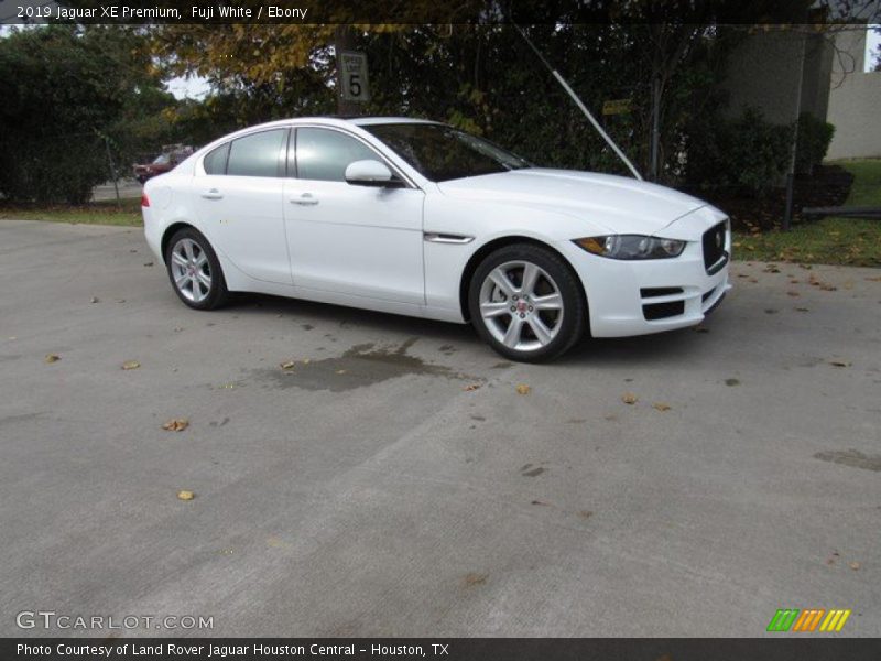 Fuji White / Ebony 2019 Jaguar XE Premium