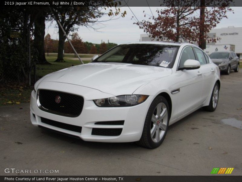 Fuji White / Ebony 2019 Jaguar XE Premium