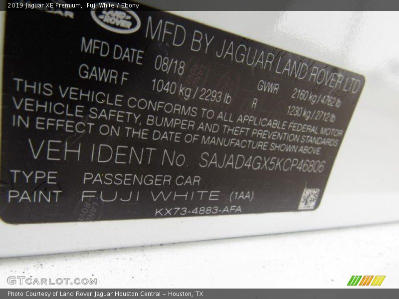 Fuji White / Ebony 2019 Jaguar XE Premium