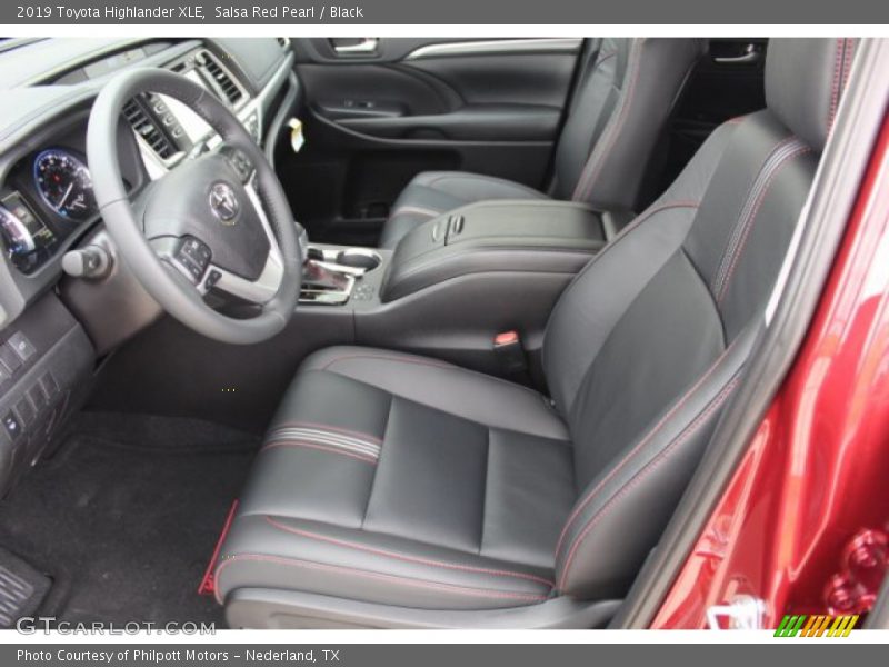 Salsa Red Pearl / Black 2019 Toyota Highlander XLE