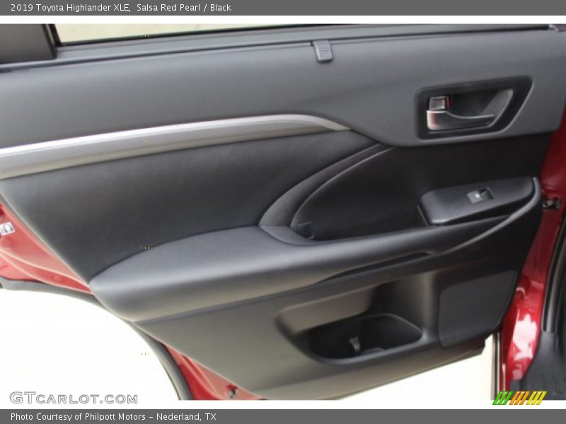 Salsa Red Pearl / Black 2019 Toyota Highlander XLE
