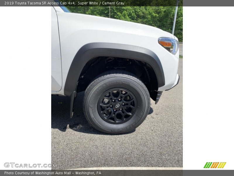 Super White / Cement Gray 2019 Toyota Tacoma SR Access Cab 4x4