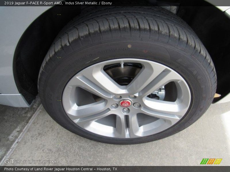  2019 F-PACE R-Sport AWD Wheel
