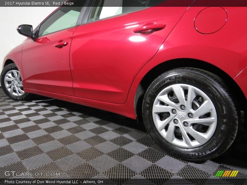 Red / Beige 2017 Hyundai Elantra SE