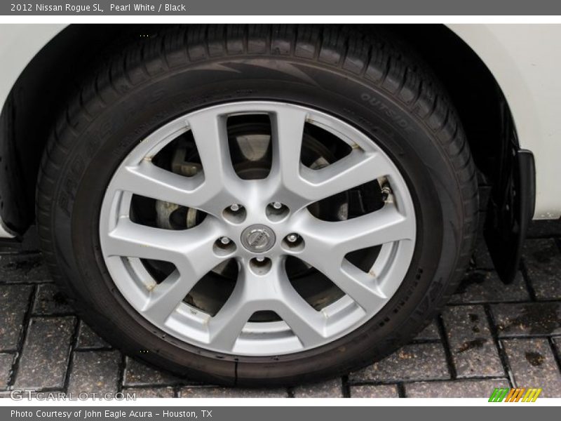 Pearl White / Black 2012 Nissan Rogue SL
