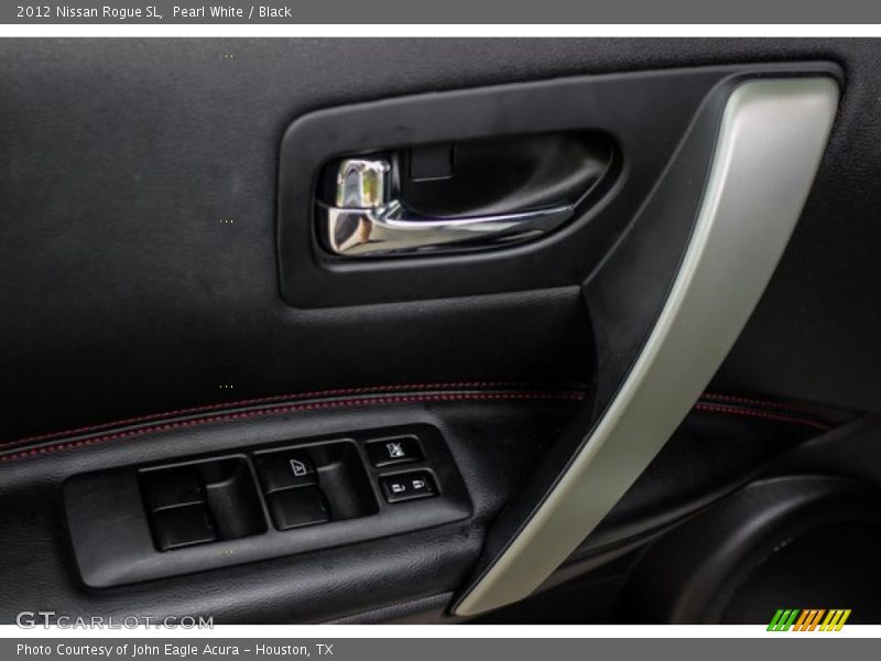 Pearl White / Black 2012 Nissan Rogue SL