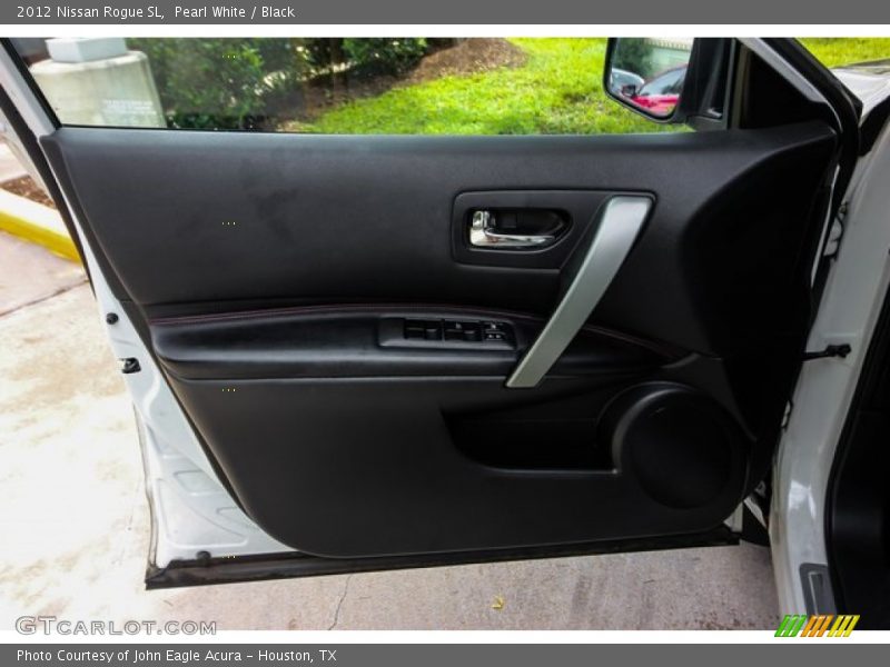 Pearl White / Black 2012 Nissan Rogue SL
