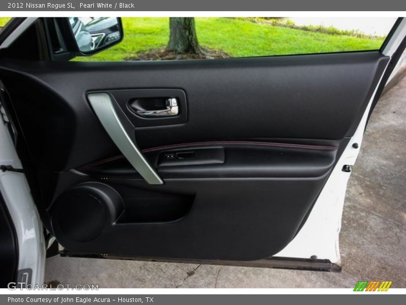 Pearl White / Black 2012 Nissan Rogue SL