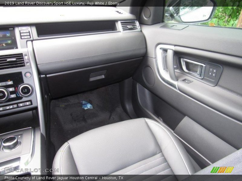Fuji White / Ebony 2019 Land Rover Discovery Sport HSE Luxury