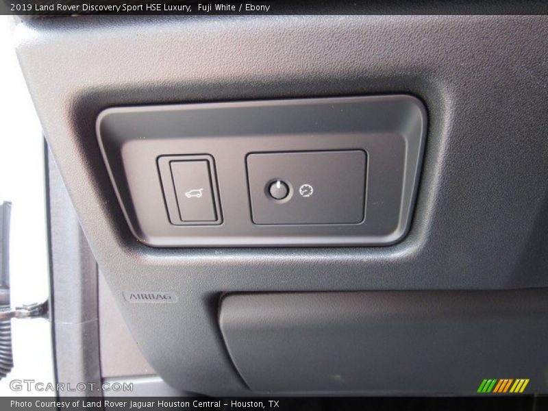 Fuji White / Ebony 2019 Land Rover Discovery Sport HSE Luxury