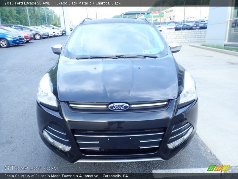 Tuxedo Black Metallic / Charcoal Black 2015 Ford Escape SE 4WD