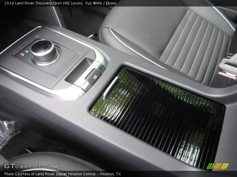 Fuji White / Ebony 2019 Land Rover Discovery Sport HSE Luxury