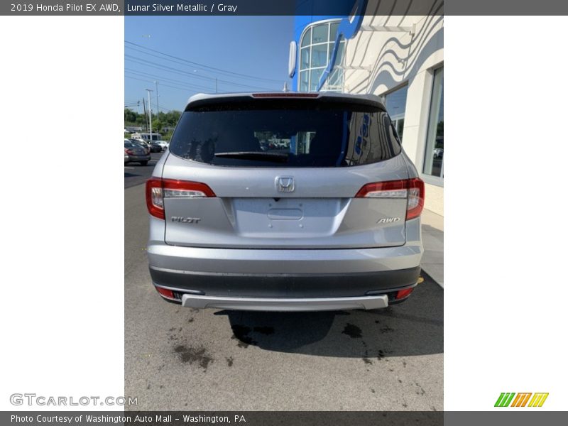 Lunar Silver Metallic / Gray 2019 Honda Pilot EX AWD