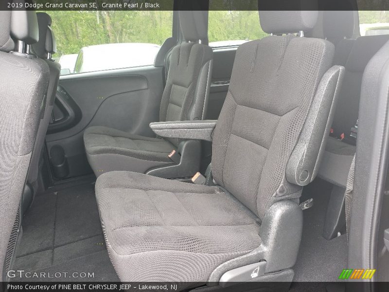 Granite Pearl / Black 2019 Dodge Grand Caravan SE