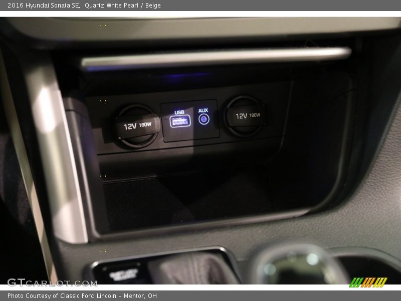Quartz White Pearl / Beige 2016 Hyundai Sonata SE