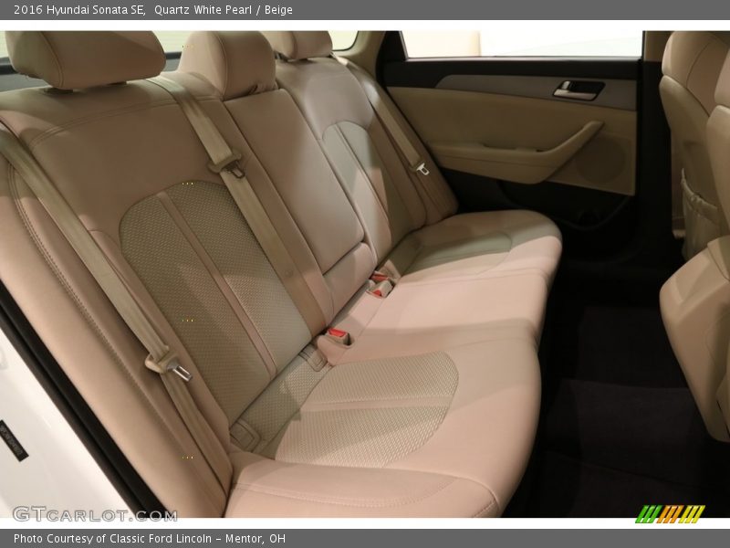 Quartz White Pearl / Beige 2016 Hyundai Sonata SE
