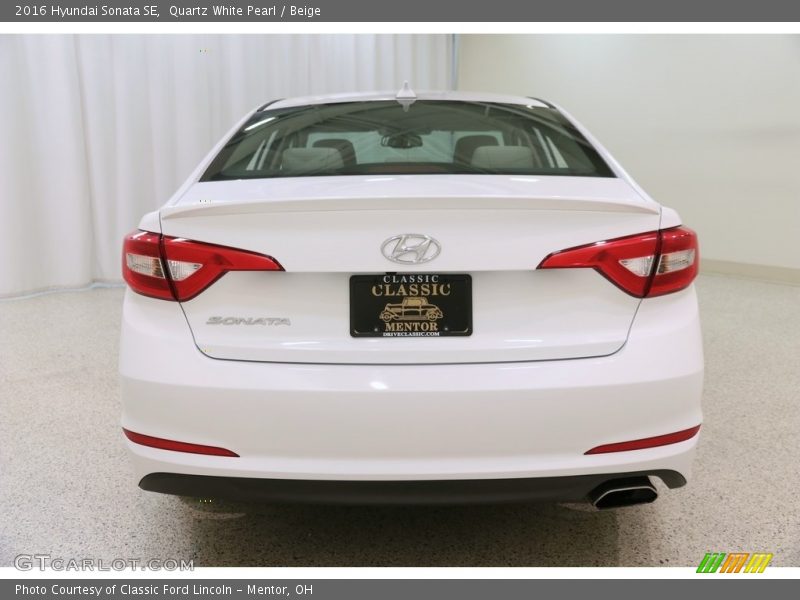 Quartz White Pearl / Beige 2016 Hyundai Sonata SE