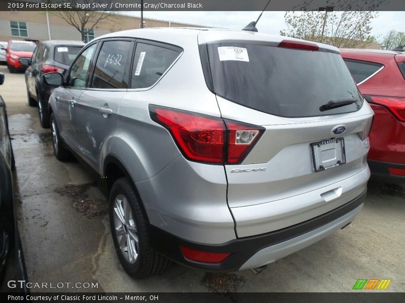 Ingot Silver / Chromite Gray/Charcoal Black 2019 Ford Escape SE