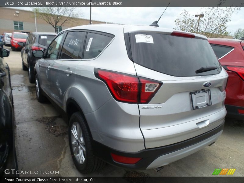 Ingot Silver / Chromite Gray/Charcoal Black 2019 Ford Escape SE