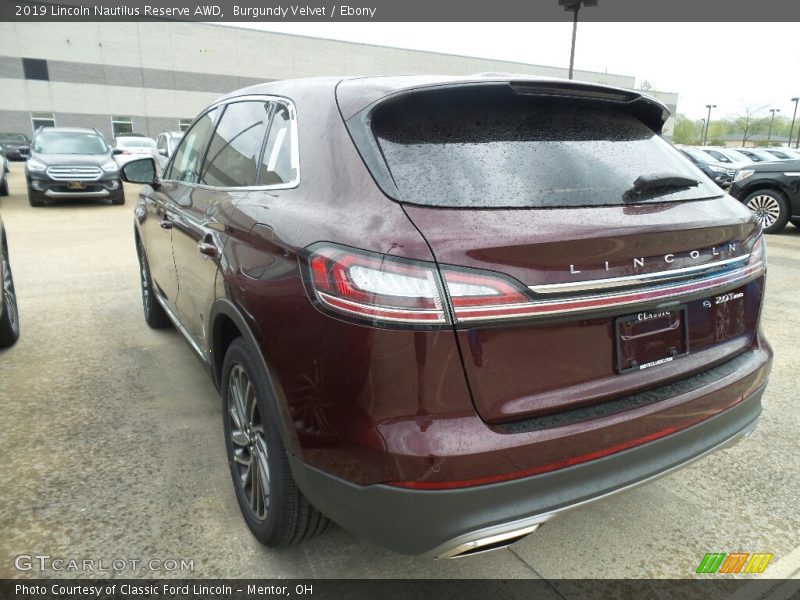 Burgundy Velvet / Ebony 2019 Lincoln Nautilus Reserve AWD