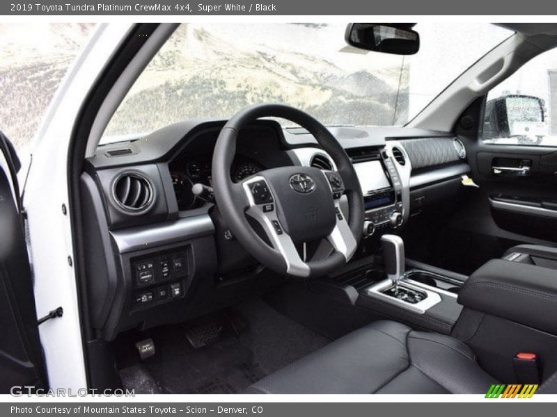 Super White / Black 2019 Toyota Tundra Platinum CrewMax 4x4