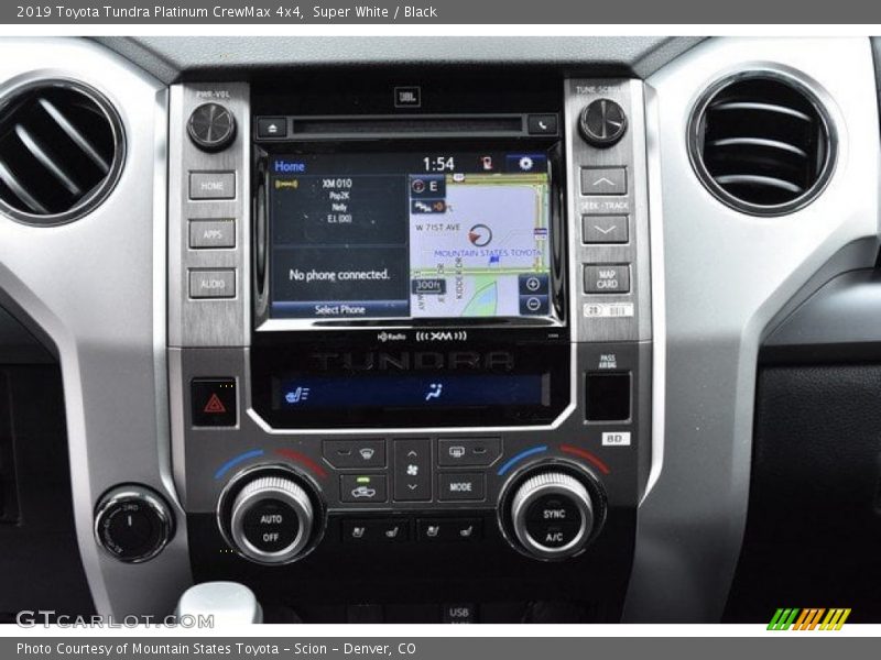 Super White / Black 2019 Toyota Tundra Platinum CrewMax 4x4