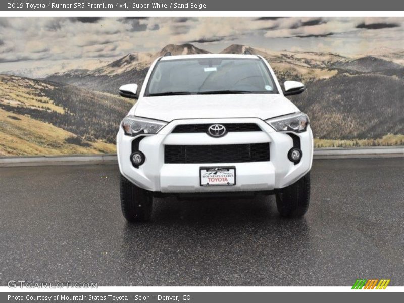 Super White / Sand Beige 2019 Toyota 4Runner SR5 Premium 4x4