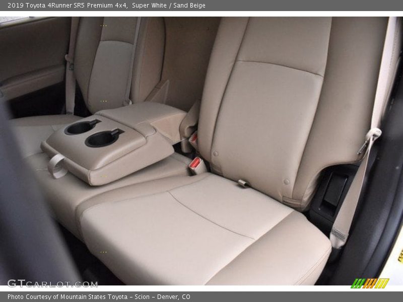 Super White / Sand Beige 2019 Toyota 4Runner SR5 Premium 4x4
