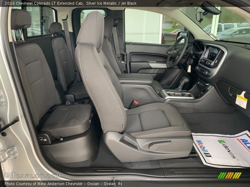 Front Seat of 2019 Colorado LT Extended Cab
