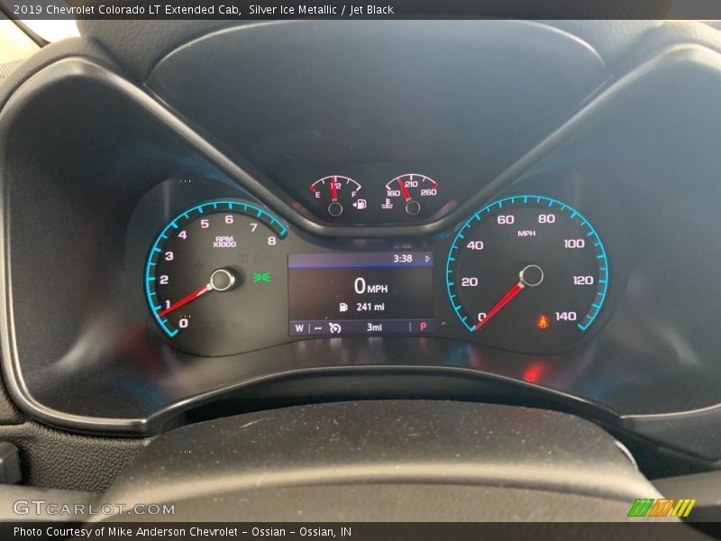 Silver Ice Metallic / Jet Black 2019 Chevrolet Colorado LT Extended Cab