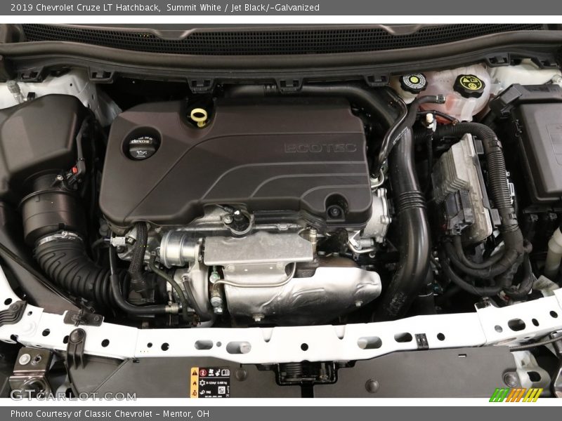 Summit White / Jet Black/­Galvanized 2019 Chevrolet Cruze LT Hatchback