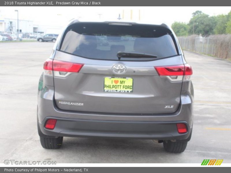 Predawn Gray Mica / Black 2018 Toyota Highlander XLE