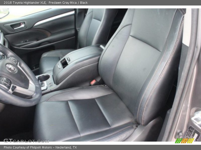 Predawn Gray Mica / Black 2018 Toyota Highlander XLE