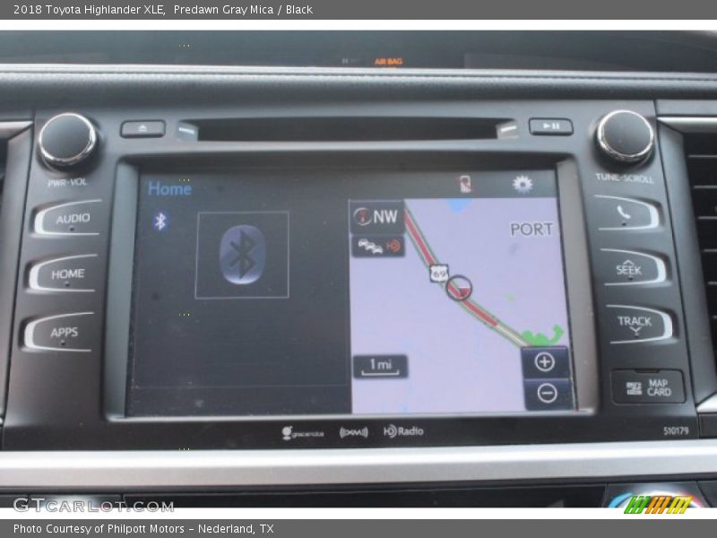 Predawn Gray Mica / Black 2018 Toyota Highlander XLE