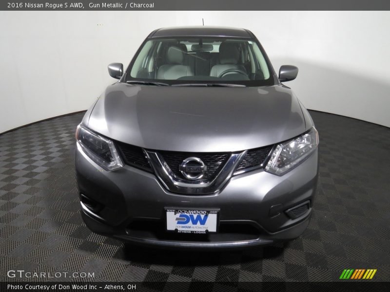 Gun Metallic / Charcoal 2016 Nissan Rogue S AWD
