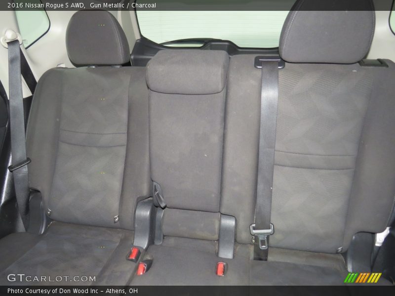 Gun Metallic / Charcoal 2016 Nissan Rogue S AWD