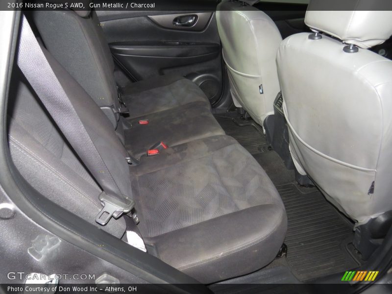 Gun Metallic / Charcoal 2016 Nissan Rogue S AWD