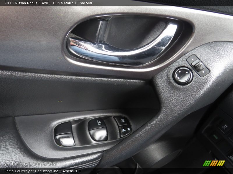 Gun Metallic / Charcoal 2016 Nissan Rogue S AWD