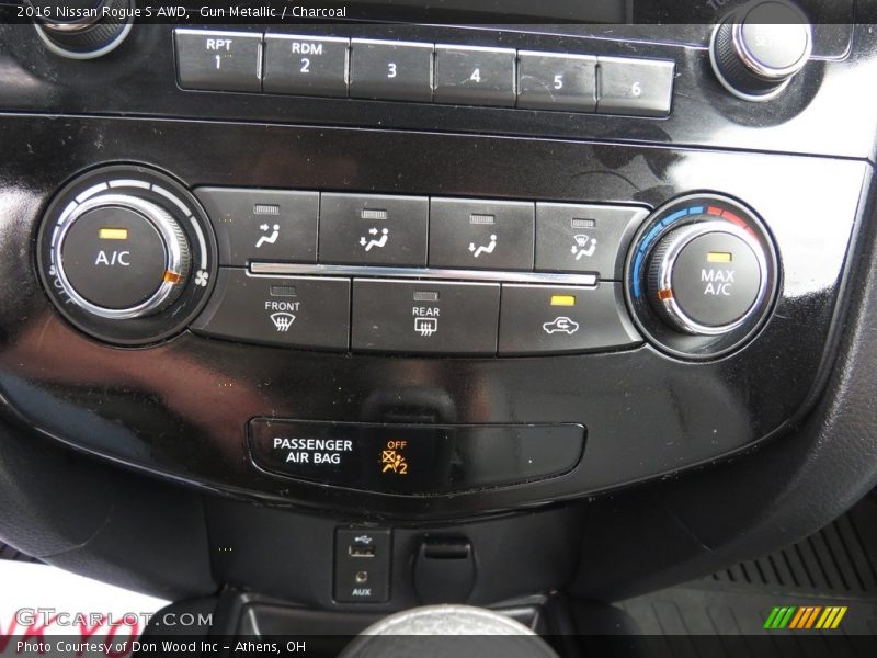 Gun Metallic / Charcoal 2016 Nissan Rogue S AWD