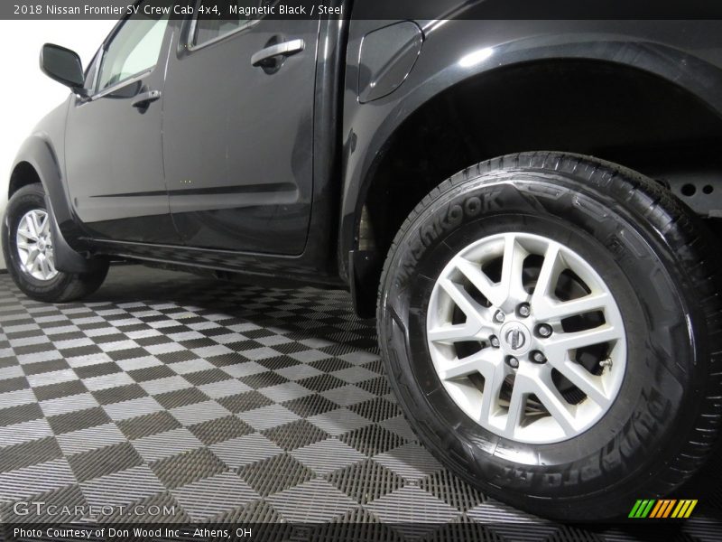 Magnetic Black / Steel 2018 Nissan Frontier SV Crew Cab 4x4