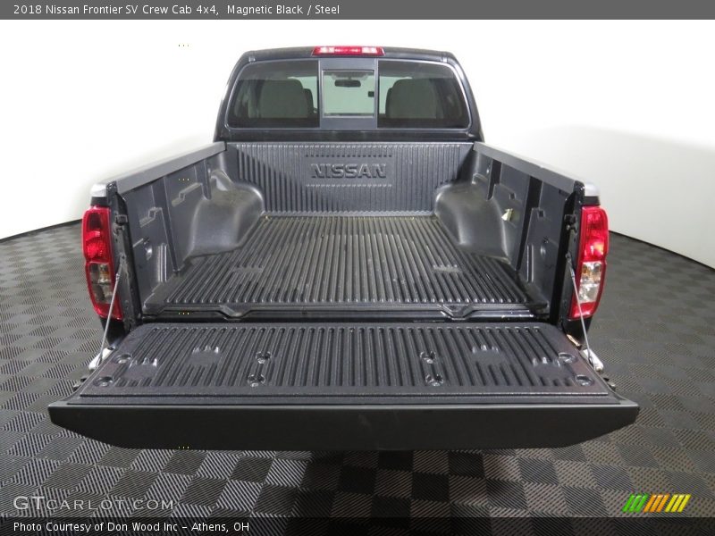Magnetic Black / Steel 2018 Nissan Frontier SV Crew Cab 4x4