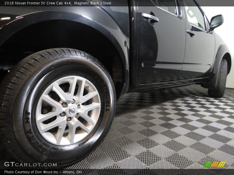 Magnetic Black / Steel 2018 Nissan Frontier SV Crew Cab 4x4