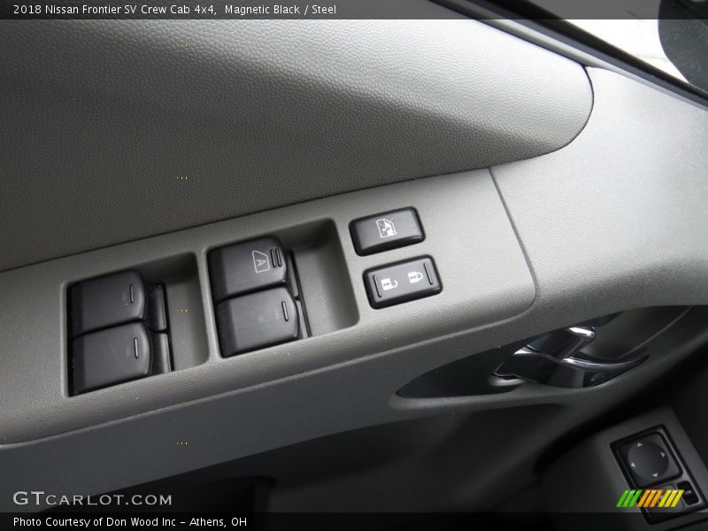 Magnetic Black / Steel 2018 Nissan Frontier SV Crew Cab 4x4