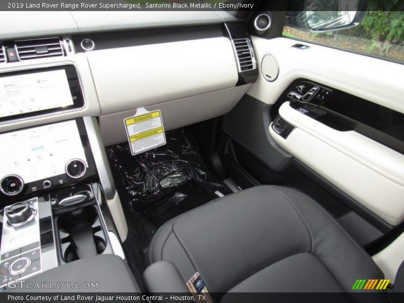 Santorini Black Metallic / Ebony/Ivory 2019 Land Rover Range Rover Supercharged
