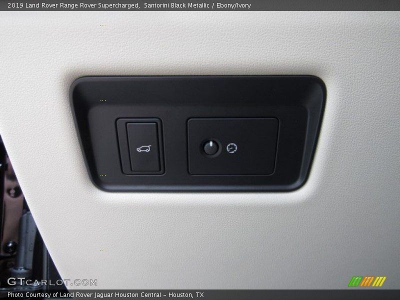 Santorini Black Metallic / Ebony/Ivory 2019 Land Rover Range Rover Supercharged